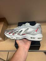 Nike Supreme Air Max 96 Silver Bullet - Maat 44, Kleding | Heren, Schoenen, Ophalen of Verzenden, Nieuw, Overige kleuren, Sneakers of Gympen
