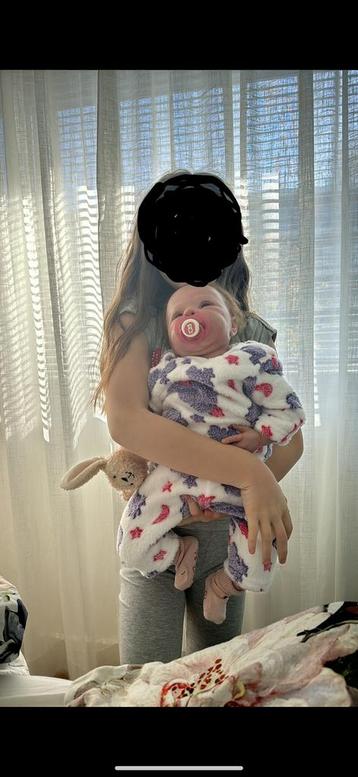 Reborn baby beschikbaar voor biedingen