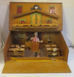 antieke automaat schooltje porseleinen poppetjes, Ophalen