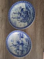 2 Delfts blauwe borden, Antiek en Kunst, Antiek | Keramiek en Aardewerk, Ophalen of Verzenden