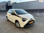Toyota Aygo 1.0 VVT-i x-fun Airco scherm apk 5DR, Voorwielaandrijving, Euro 6, 4 stoelen, Start-stop-systeem
