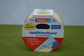 rol Tesa tapijt kleefband dubbelzijdig tape 50mm, 25 meter beschikbaar voor biedingen
