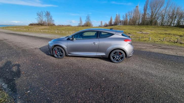 Renault Mégane 2.0 16V Turbo 250 Coupe 2011 Grijs, Auto's, Renault, Particulier, Mégane, ABS, Airbags, Bluetooth, Bochtverlichting