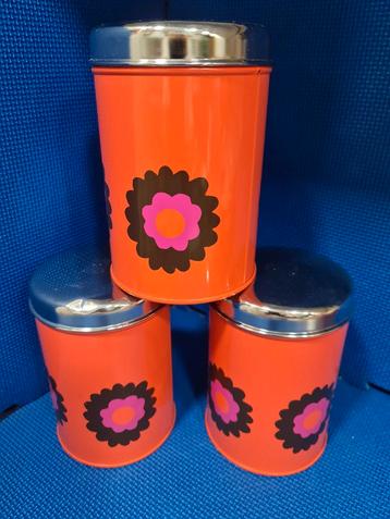 Vintage Oranje Voorraadbussen met Bloemen beschikbaar voor biedingen