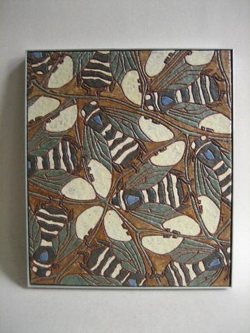 3. Keramisch kunstwerk tegel bijen Frouwien Visser Soenveld beschikbaar voor biedingen