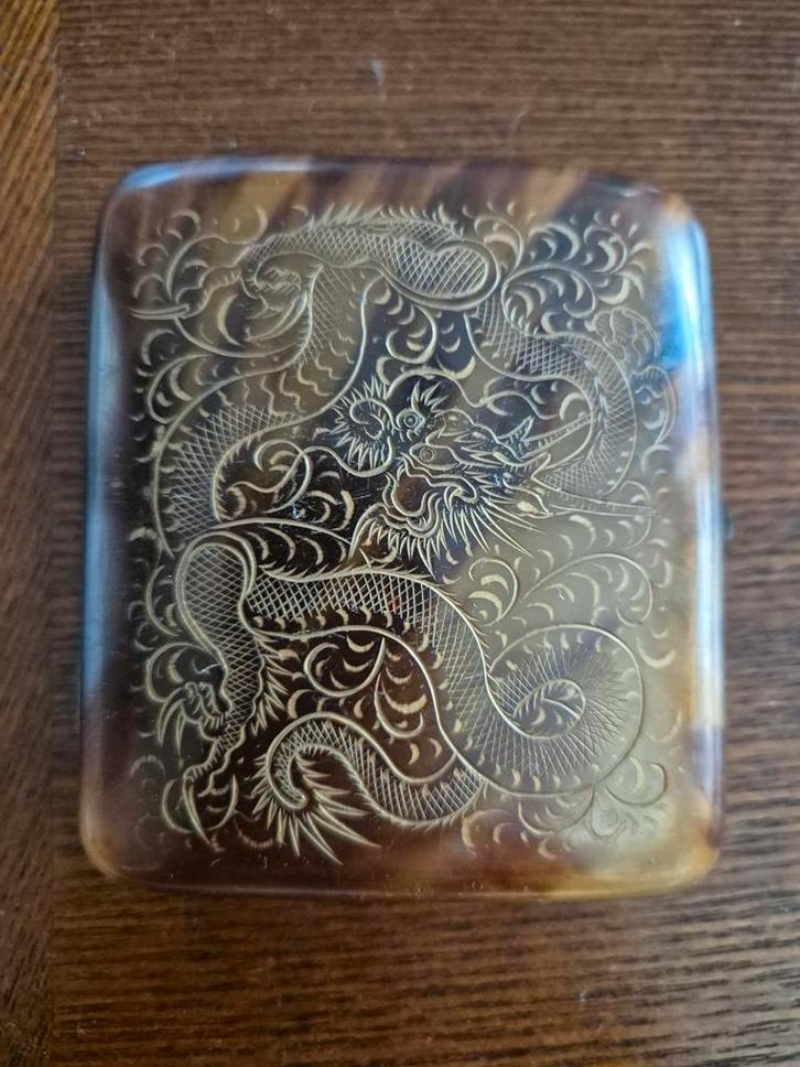 Schildpad Sigarettendoosje met Drakenmotief 1920, Antiek en Kunst, Antiek | Overige Antiek, Ophalen of Verzenden