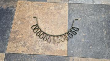 Ophangbeugel Tuingereedschap metaal oud beschikbaar voor biedingen