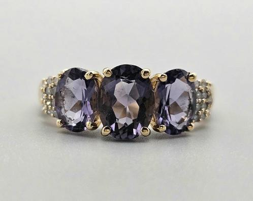 Gouden Vintage ring edelsteen ioliet en diamant. 2024/183., Sieraden, Tassen en Uiterlijk, Ringen, Zo goed als nieuw, Dame, 18 tot 19