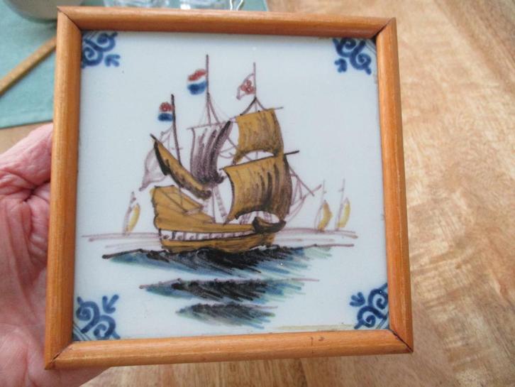 Tegel Koninklijke Tichelaar Makkum afb. oud Hollands Schip, Antiek en Kunst, Antiek | Wandborden en Tegels, Ophalen of Verzenden