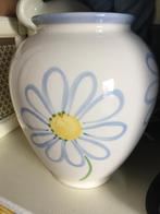 Witte vaas met blauwe bloem, Ophalen, Wit, Aardewerk of Porselein, Zo goed als nieuw