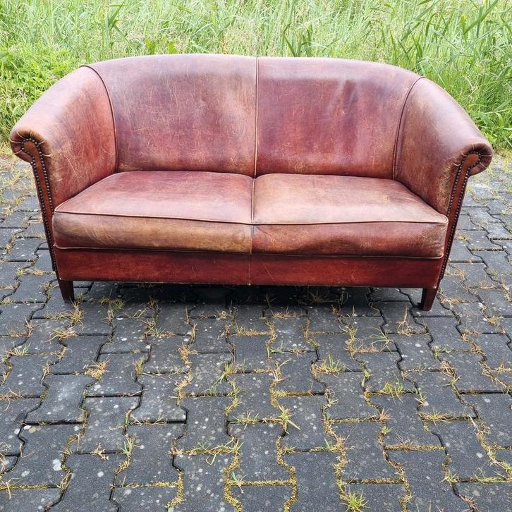 Schapenleren Chesterfield bank sleets + BEZORGING GRATIS, Huis en Inrichting, Banken | Bankstellen, Gebruikt, Rechte bank, 75 tot 100 cm