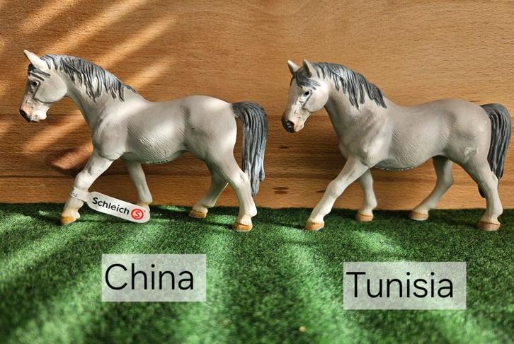 Schleich 13603 Lippizaner merrie met of zonder vaantje
2005, Verzamelen, Dierenverzamelingen, Zo goed als nieuw, Beeldje of Figuurtje