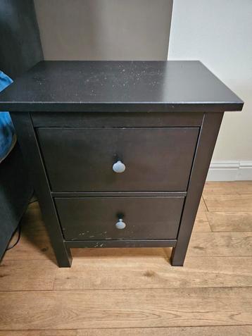 2 ikea zwart/bruine nachtkastjes