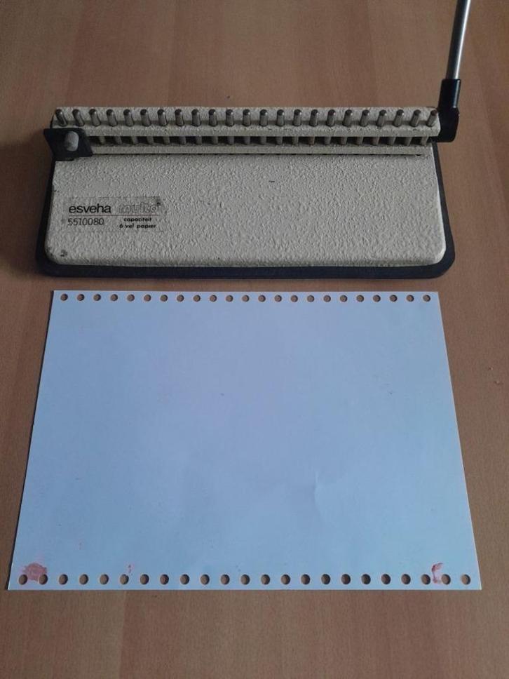 Esveha Multo Perforator 23 gaats ( izgs ), Diversen, Papierwaren, Zo goed als nieuw, Ophalen