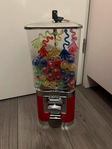 Niewe kauwgomballen automaat beschikbaar voor biedingen