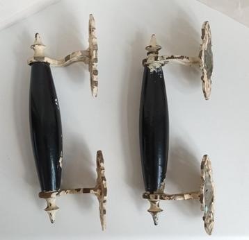 2 antieke Art Nouveau handgrepen en Suit draai schuif deuren beschikbaar voor biedingen