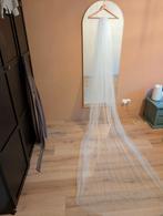 Lange bruidssluier van Bianco Evento, Kleding | Dames, Trouwkleding en Trouwaccessoires, Ophalen of Verzenden, Zo goed als nieuw
