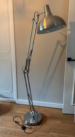 Staande lamp zilver grijs, Huis en Inrichting, Lampen | Vloerlampen, Ophalen, Gebruikt, 150 tot 200 cm