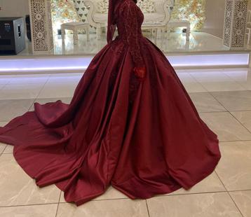 Bordeaux henna jurk / kinalik beschikbaar voor biedingen