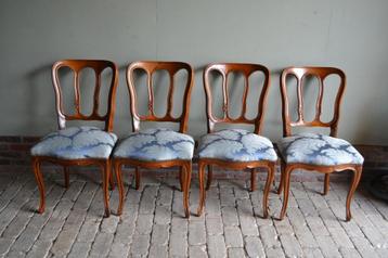 Set van 4 mahonie houten stoelen met blauw/grijze bekleding beschikbaar voor biedingen