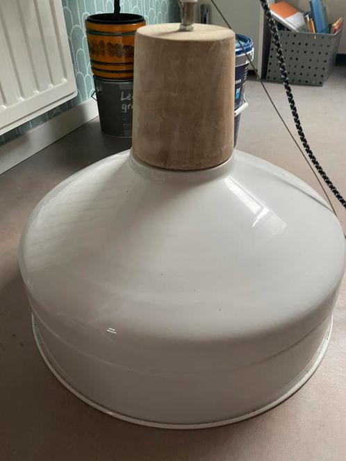 Industriële hanglamp wit metaal/hout Leen Bakker, Huis en Inrichting, Lampen | Hanglampen, Zo goed als nieuw, Minder dan 50 cm