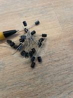 elco (mini) TH 10uF 16V, Verzenden, Nieuw