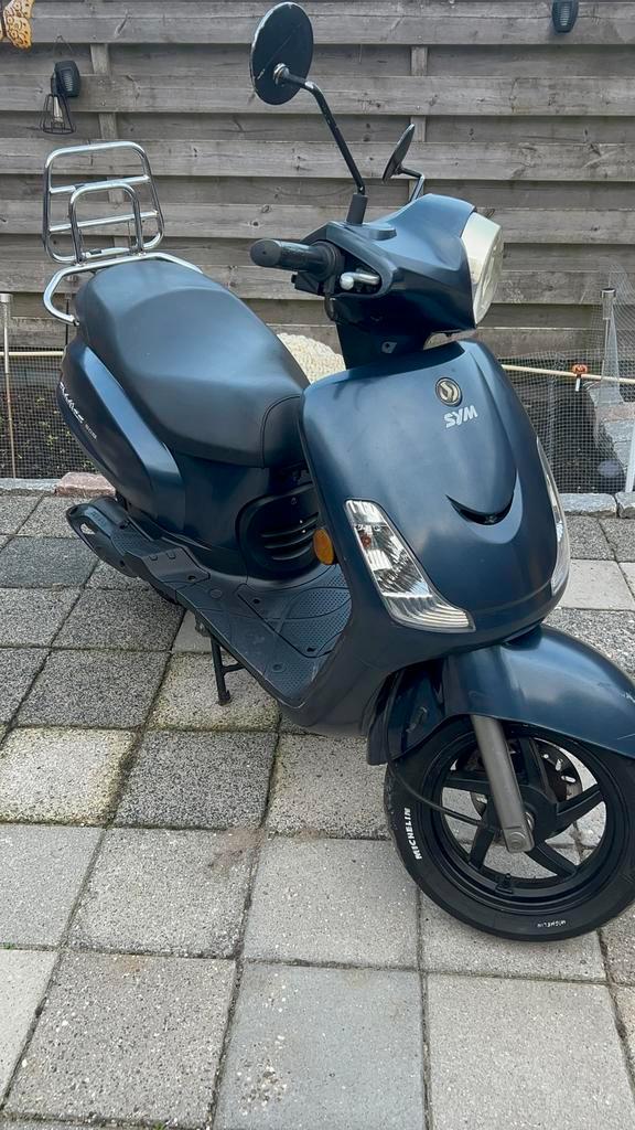 Sym fiddle 2, Fietsen en Brommers, Scooters | SYM, Zo goed als nieuw, Fiddle, Benzine, Ophalen
