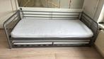 Metalen bed med onderschuif bed, Ophalen, 90 cm, Eenpersoons, Zo goed als nieuw