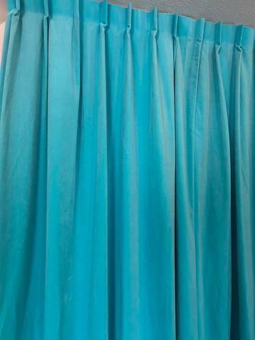 Dikke Verduisterende Gevoerde Velours Gordijnen beschikbaar voor biedingen