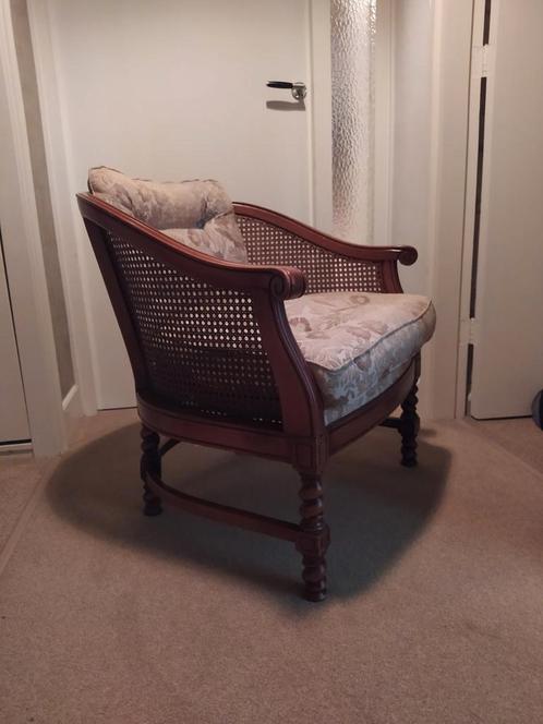 Rotan Fauteuil met Bloemmotief Kussens, Antiek en Kunst, Antiek | Meubels | Stoelen en Banken, Ophalen