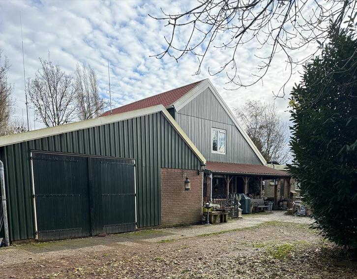 Unieke Woonboerderij met 8595 m2 grond en Luxe Faciliteiten, Huizen en Kamers, Huizen te koop, 1500 m² of meer, A
