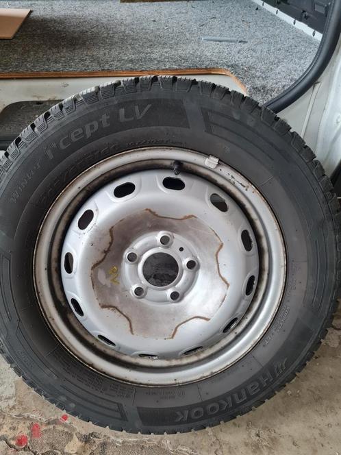 Original staalvelgen met winterbanden van renault trafic, Auto-onderdelen, Banden en Velgen, Ophalen