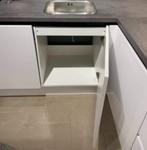 NIEUWE Demo Keuken Hoogglans en Greeploos / INNOVARE KEUKENS, Wit, Hoekkeuken, VERKOOP@INNOVARE-KEUKENS.NL, Nieuw