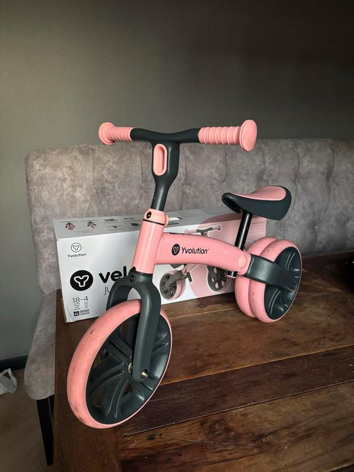 Velo Junior Loopfiets - Roze, Kinderen en Baby's, Speelgoed | Buiten | Voertuigen en Loopfietsen, Zo goed als nieuw, Loopfiets