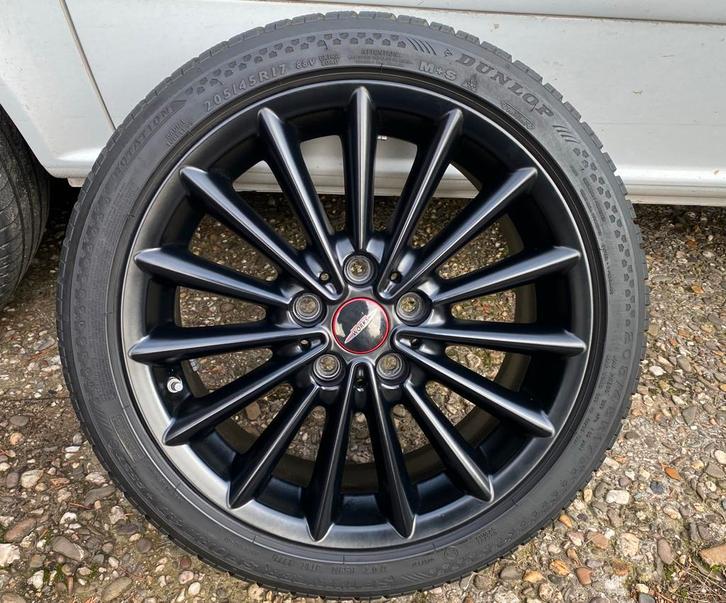 17” Mini F56 505 JCW velgen + TPMS + RFT winterbanden (2023), Auto-onderdelen, Banden en Velgen, Banden en Velgen, Winterbanden