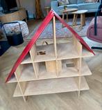 Te koop: houten poppenhuis met meubeltjes, Kinderen en Baby's, Zo goed als nieuw, Ophalen