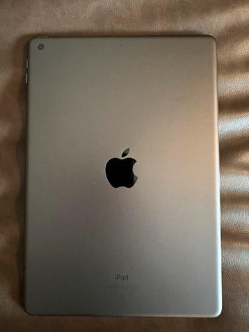 Ipad 8e gen 32 gb, als nieuw! beschikbaar voor biedingen