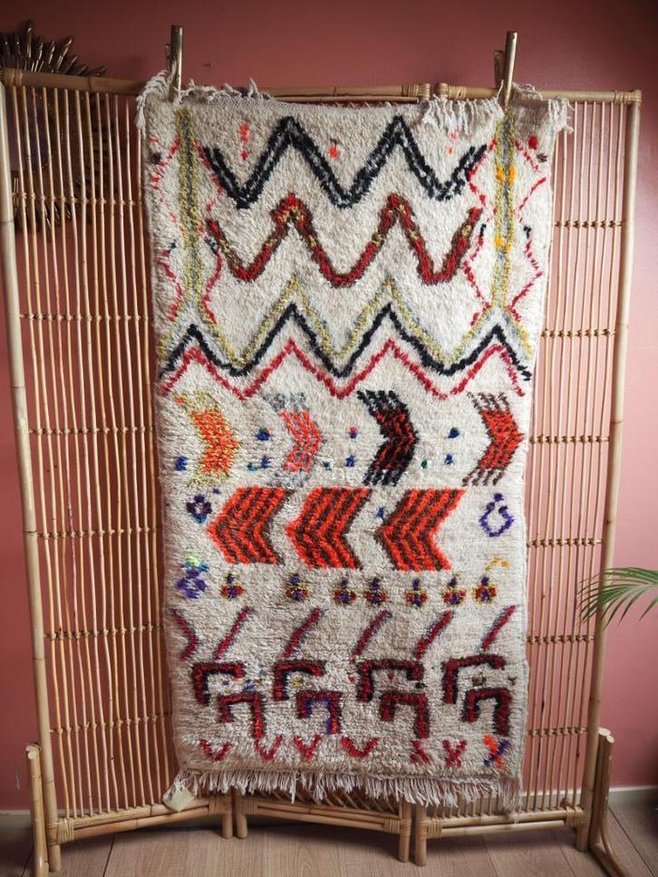SALE nieuw vloerkleed wol berber azilal Marokkaans 156x84, Huis en Inrichting, Banken | Voetenbanken en Poefen, Nieuw, 75 tot 100 cm