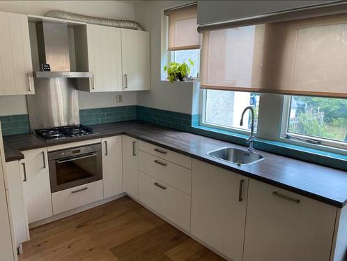 U-Keuken kleur magnolia, Huis en Inrichting, Keuken | Complete keukens, Gebruikt, U-keuken, Crème, Kunststof, Ophalen