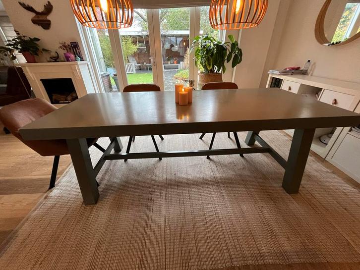 Robuuste eettafel groen/grijs te koop, Huis en Inrichting, Tafels | Eettafels, Gebruikt, 50 tot 100 cm, 200 cm of meer, Vijf personen of meer