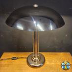 Vintage chromen / messing paddestoel lamp (space age lamp), Huis en Inrichting, Lampen | Tafellampen, 50 tot 75 cm, ., Vintage