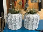 Twee pmtd bloempotten industrieel, Tuin en Terras, Bloempotten, Ophalen, Steen, Rond, Tuin