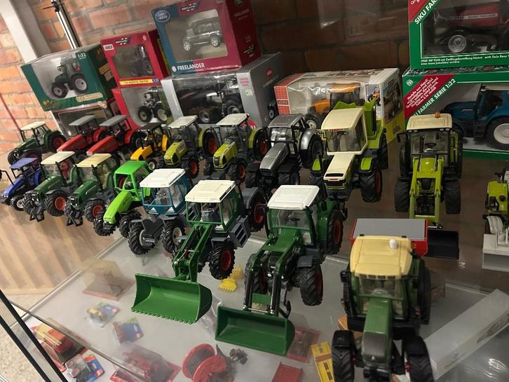 Div landbouw trekkers en machines, Hobby en Vrije tijd, Modelauto's | 1:32, Zo goed als nieuw, Tractor of Landbouw, Overige merken