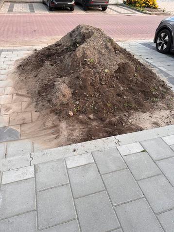 Tuinaarde - gratis ophalen in Gouda beschikbaar voor biedingen