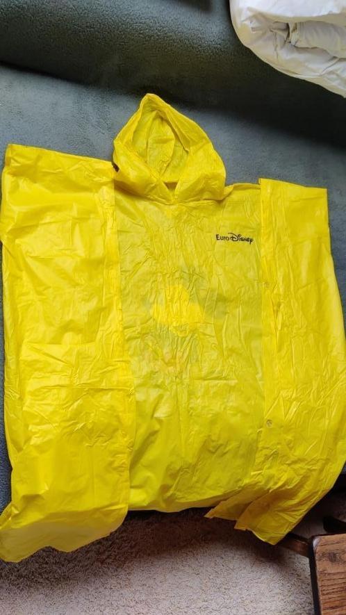 Disney World Mickey Mouse regenponcho waterproof vintage, Caravans en Kamperen, Regenkleding, Zo goed als nieuw, Regenponcho, Ophalen of Verzenden