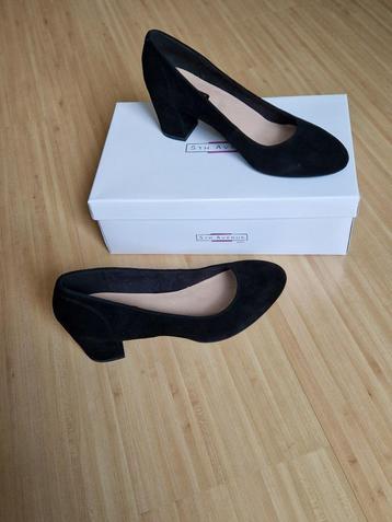 Suede Hakken 5th Avenue maat 39.. beschikbaar voor biedingen