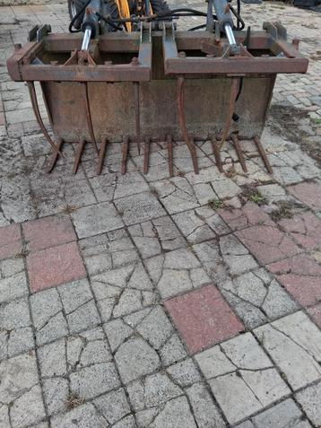 Mestklem  beschikbaar voor biedingen