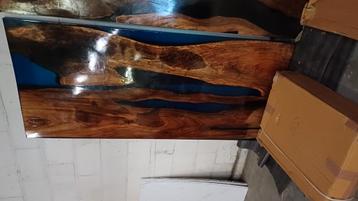 Epoxy suar walnoot walnut eettafels  beschikbaar voor biedingen
