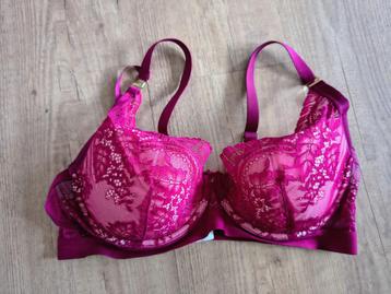 Voedingsbeha Hunkemöller 80D beschikbaar voor biedingen