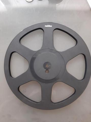 Kunststof 26cm reels beschikbaar voor biedingen